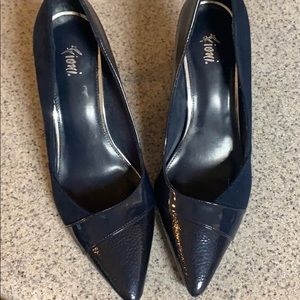 Fioni blue heels